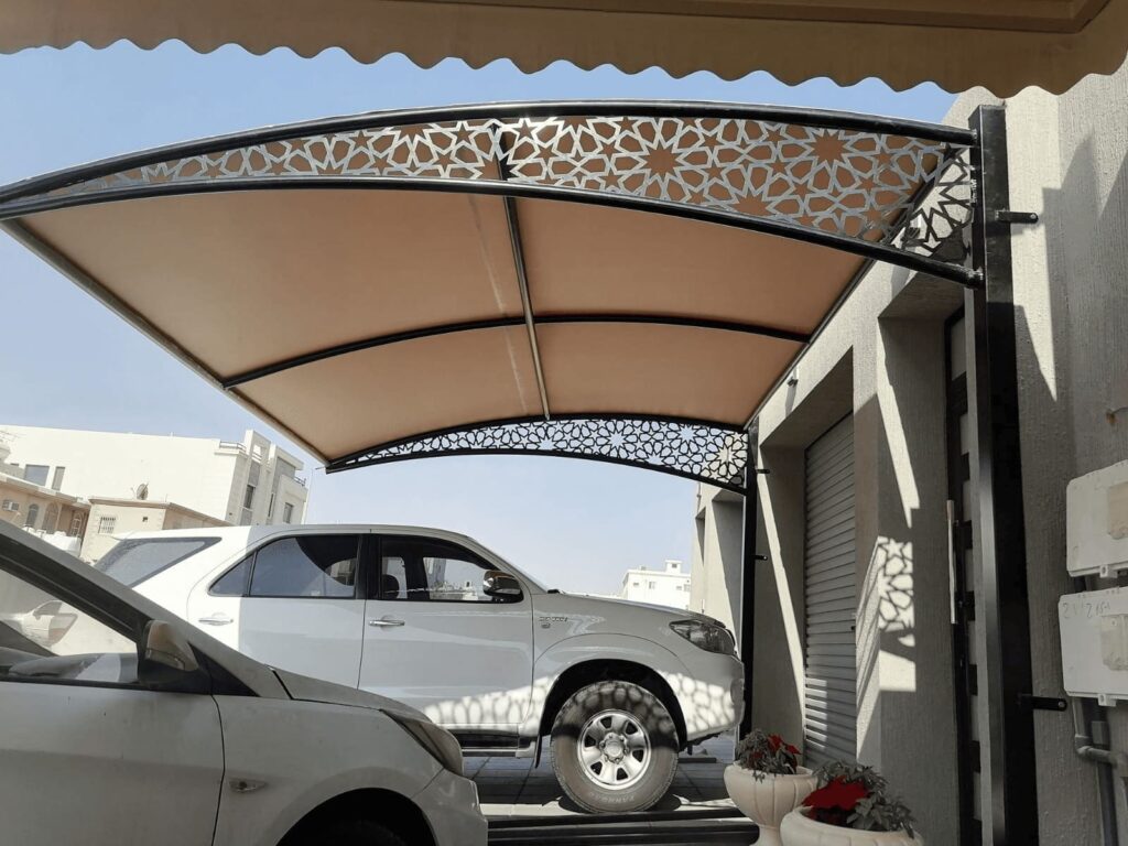 مظلات مواقف سيارات